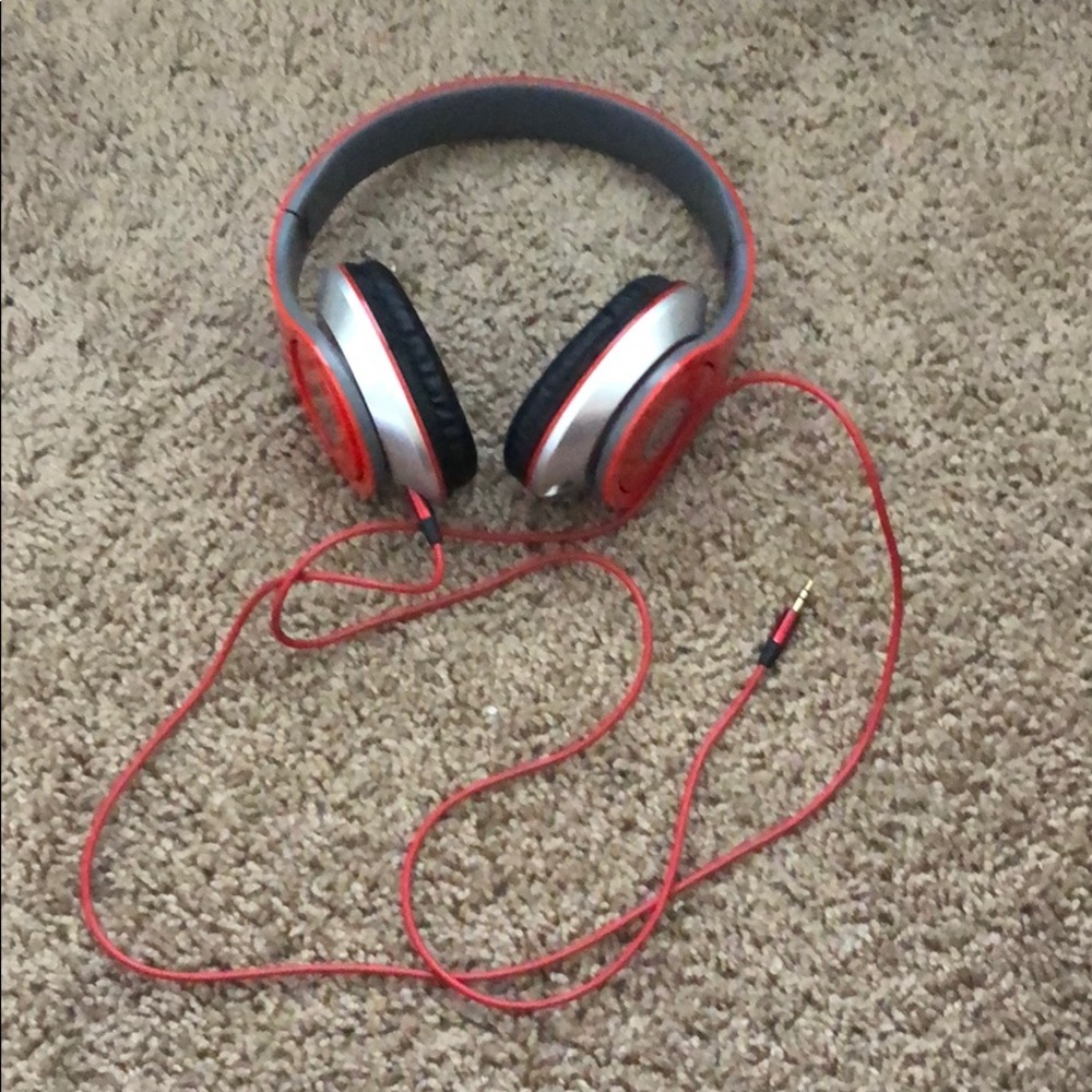 RED SONY HEADPHONES